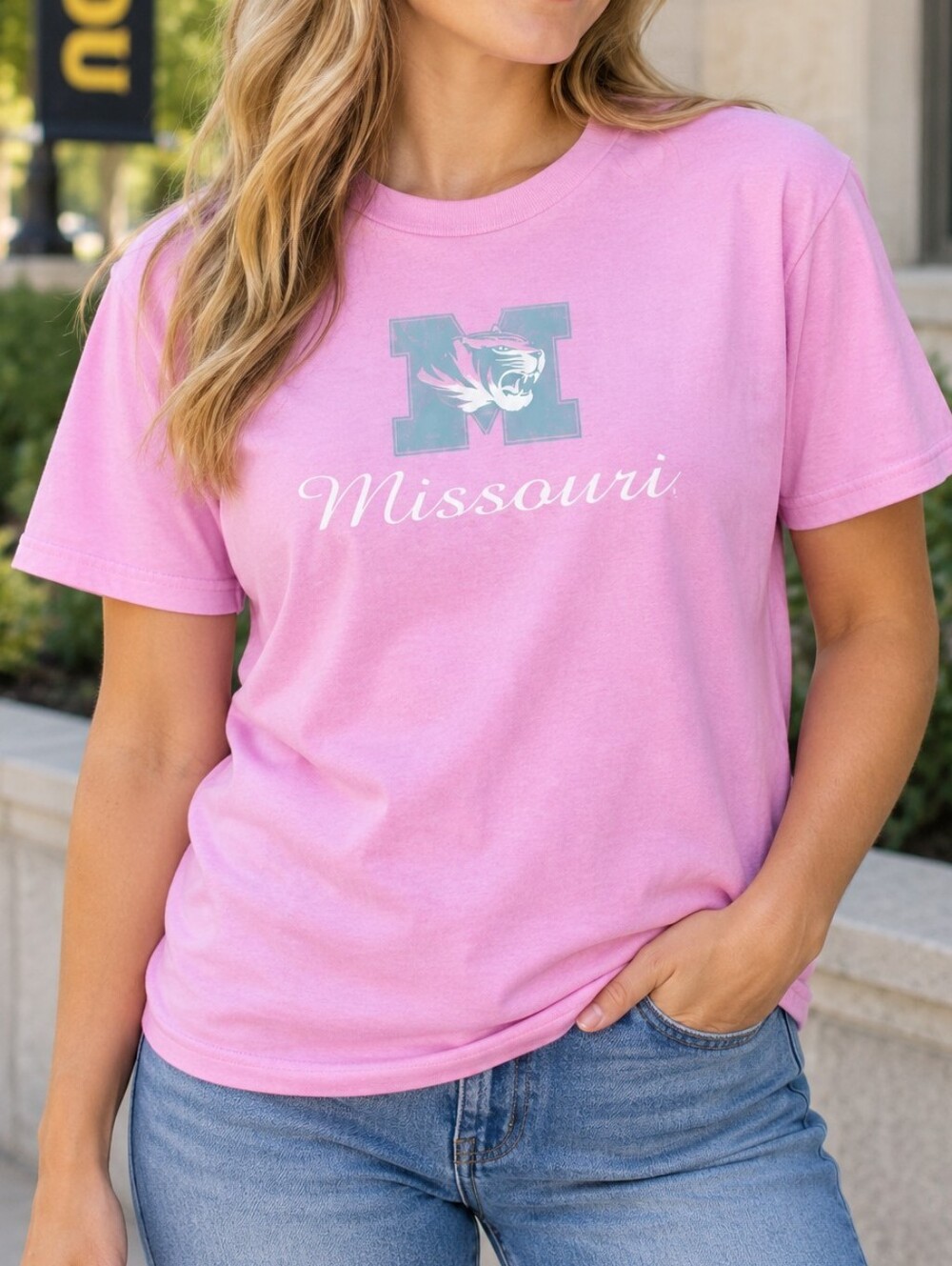 America Missouri Tigers Mizzou Pink Graphic T Shirt XL 100% Cotton -Q